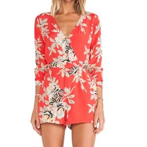 MOTEL "Suri" Romper